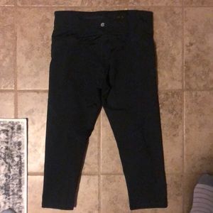 Running leggings with laser detail